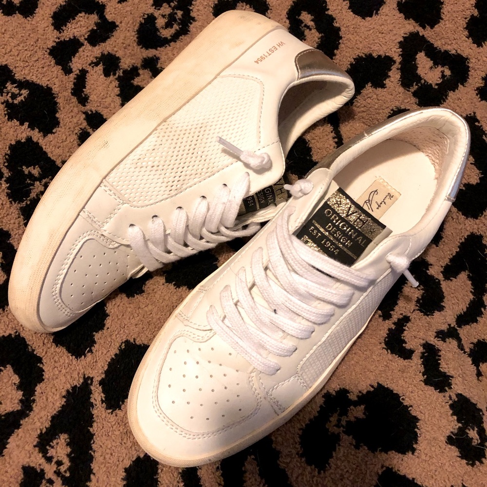 Vintage Havana canvas low top sneaker